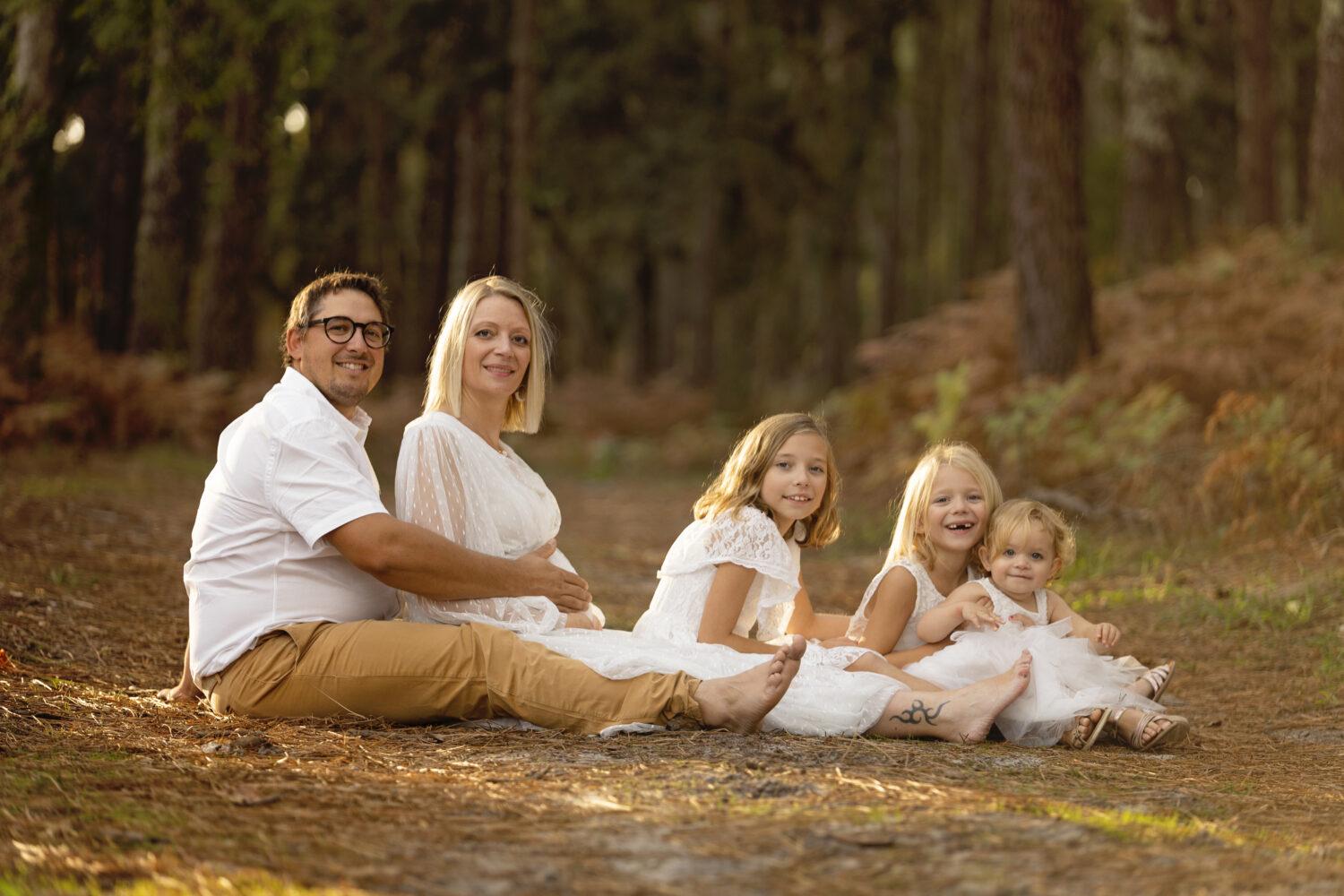 Séance photo dans les Landes et Pays Basque photographe grossesse aquitaine nature landes