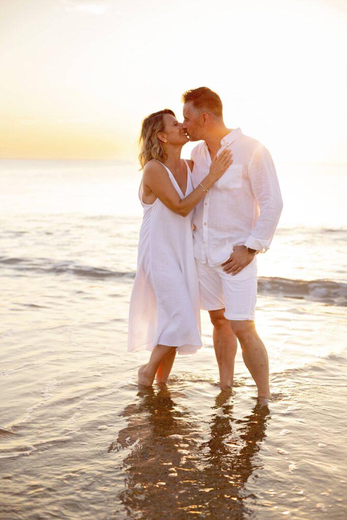 Séance photo dans les Landes et Pays Basque shooting couple plage Capbreton, Landes