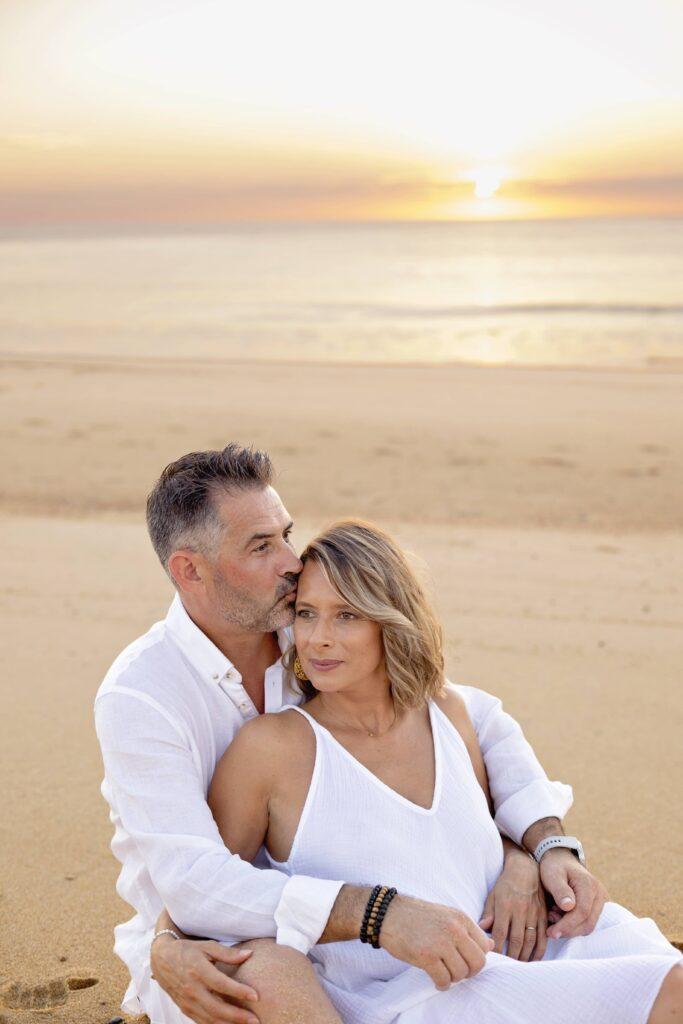 Séance photo dans les Landes et Pays Basque shooting couple plage Capbreton, Landes