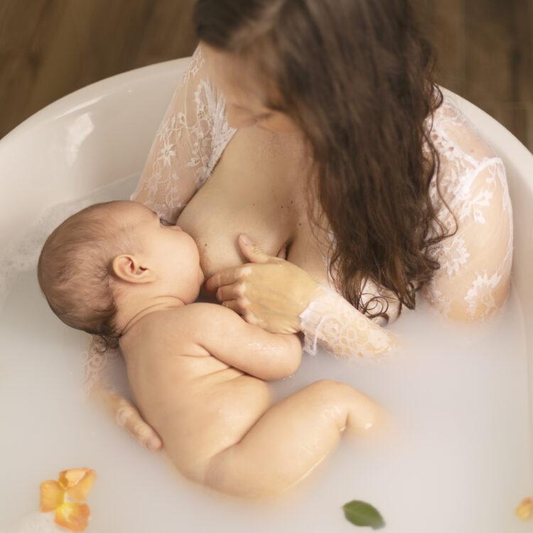 newborn posing landes