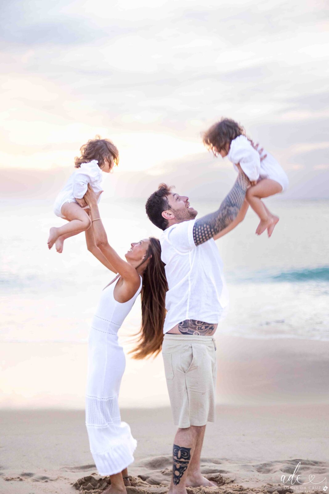 Photographe famille dans les Landes – instants authentiques en bord d’océan.