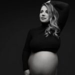 séance photo grossesse studio landes femme seule