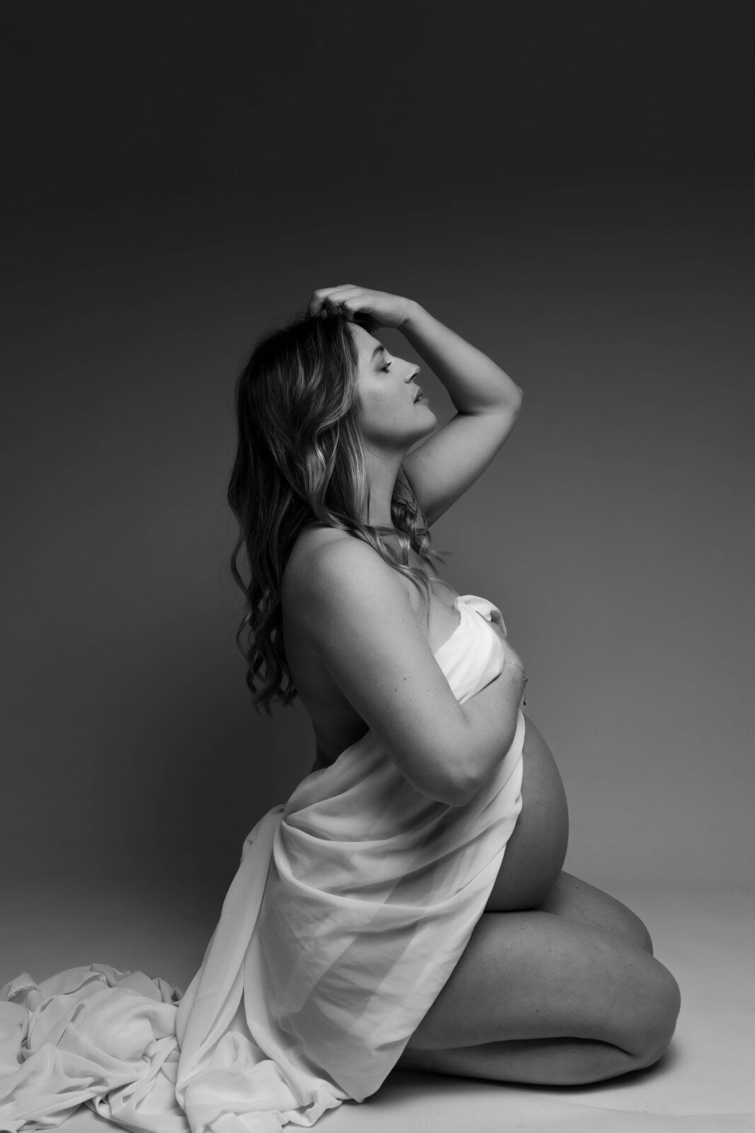 séance photo grossesse studio landes femme seule flydress