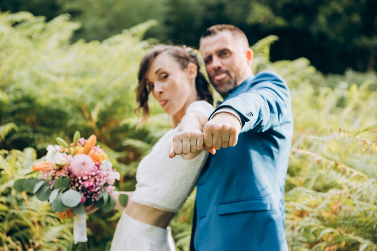 Séance photo dans les Landes et Pays Basque mariage couple au domaine de petiosse